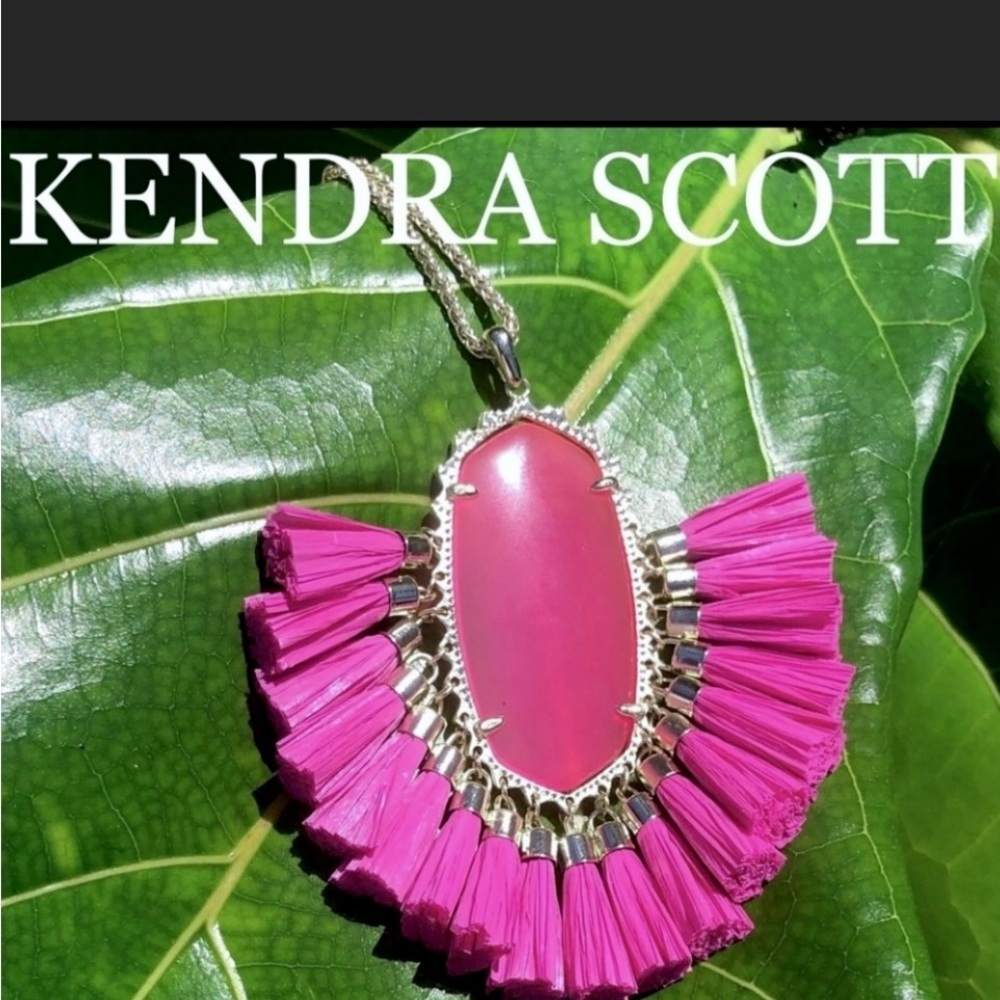 KENDRA SCOTT Betsey long raffia + natural stone ( dyed agate) necklace